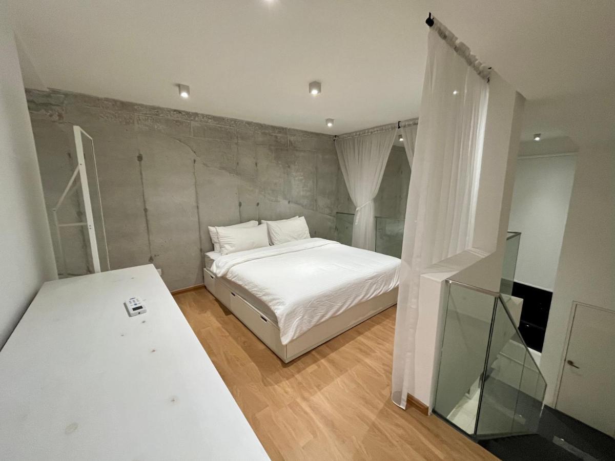 Apartemen Ekocheras Residences By White Forest Suites *