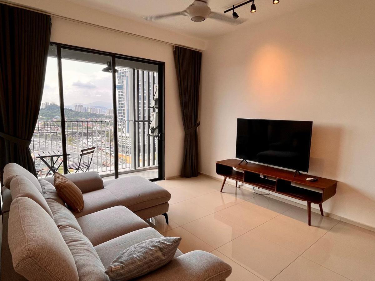 Apartemen Ekocheras Residences By White Forest Suites