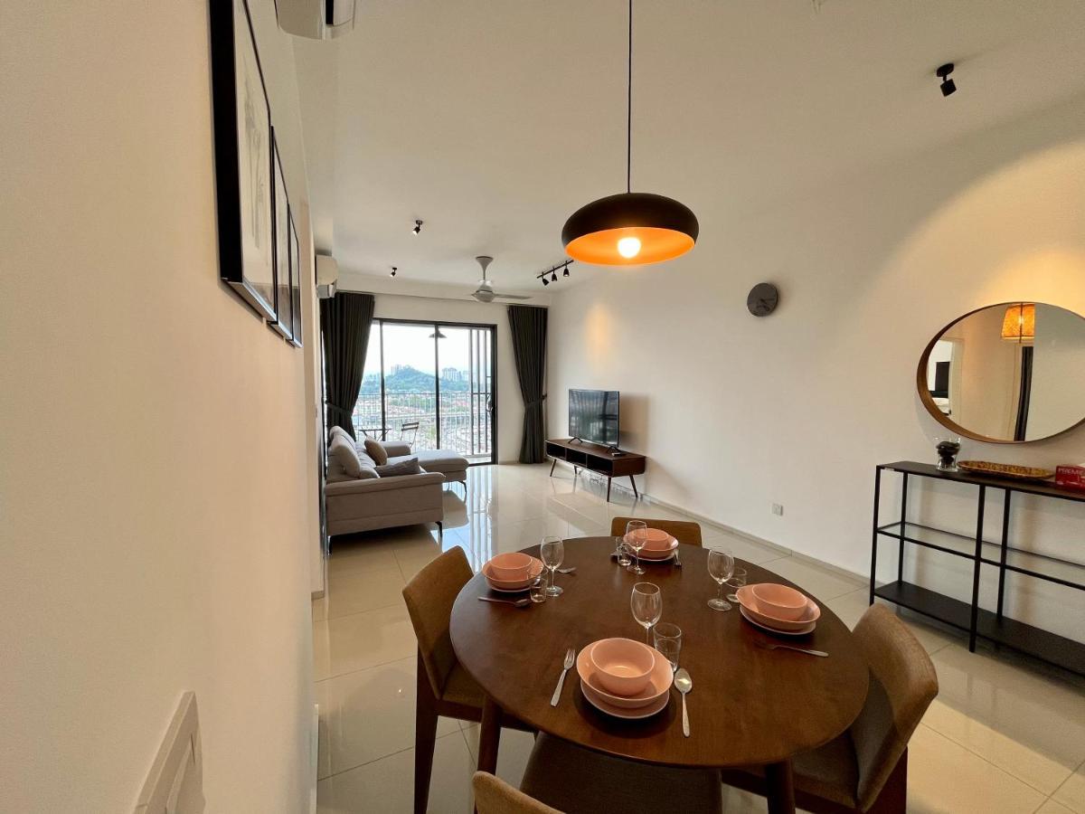 Ekocheras Residences By White Forest Suites *