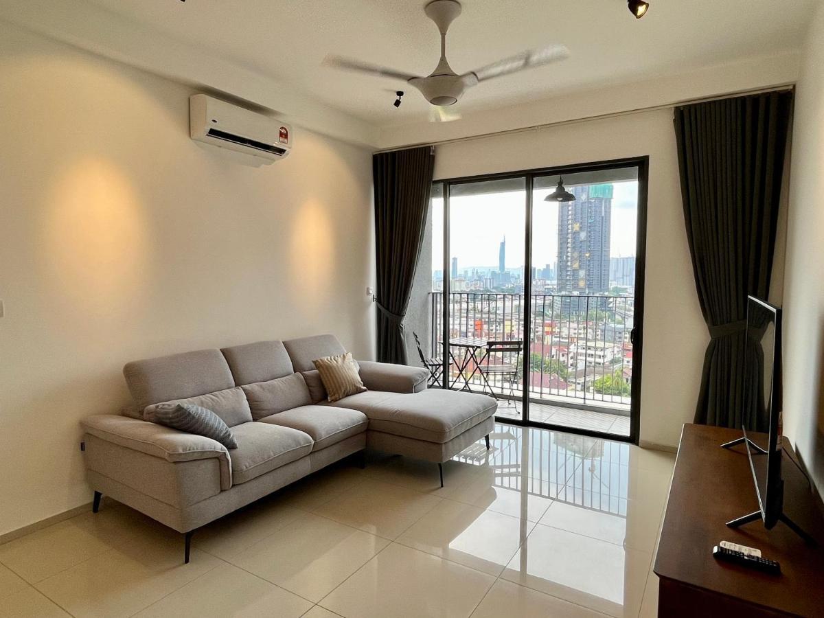 Apartemen Ekocheras Residences By White Forest Suites Kuala Lumpur